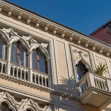 Luxury Apartment Pisa